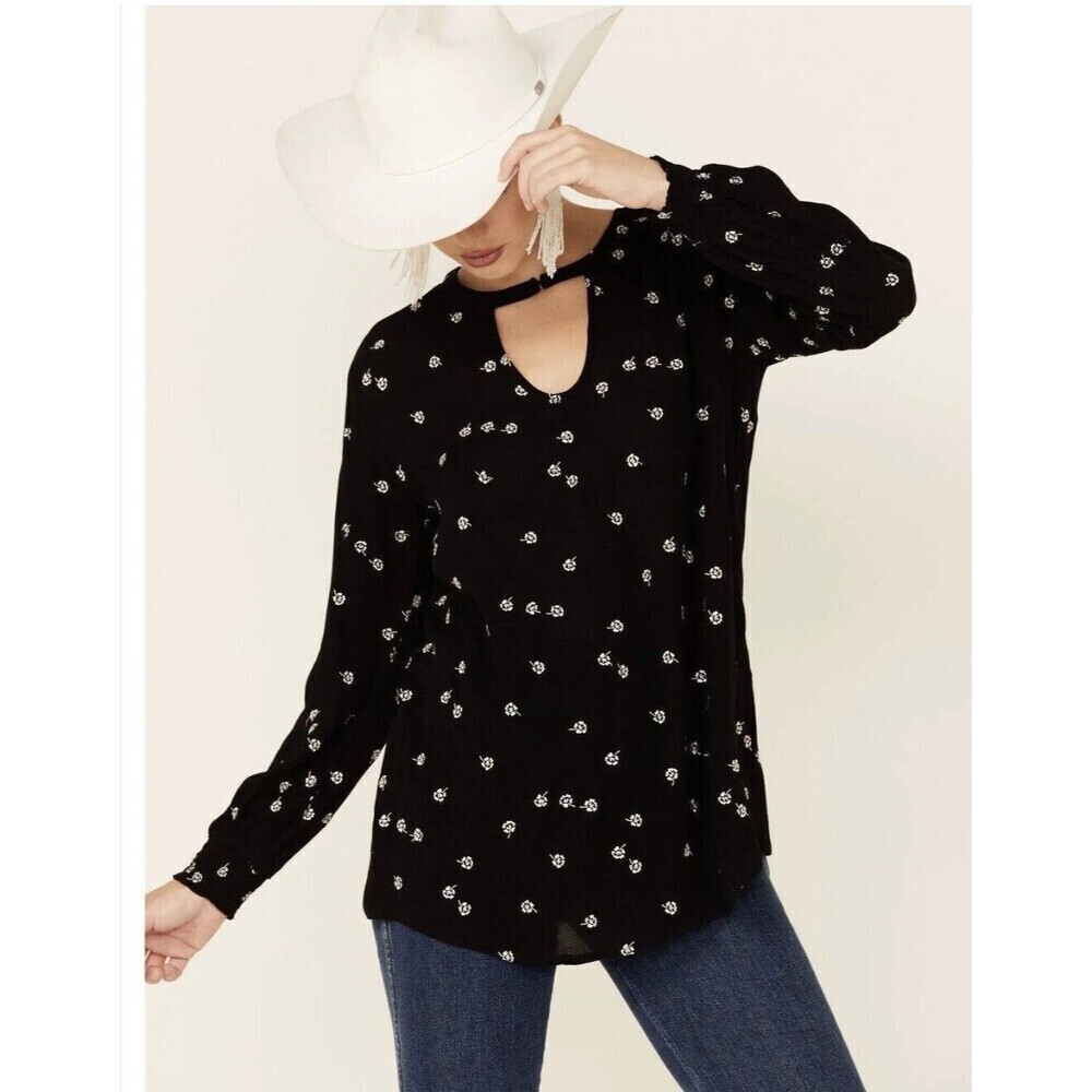 Shyanne Women’s Floral Print Long Sleeve Peasant Tunic Medium Black Western